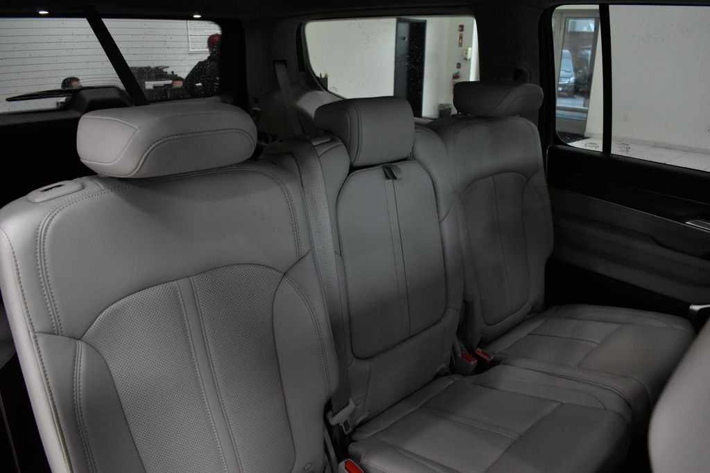 2023 Jeep Wagoneer Series III
