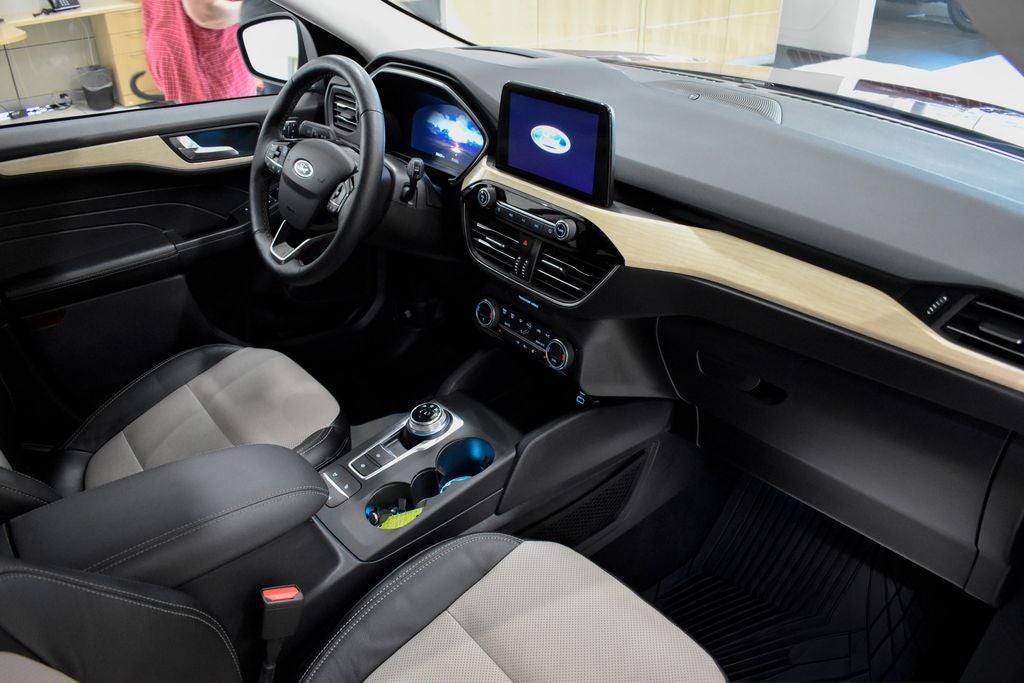 2021 Ford Escape Titanium