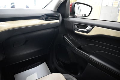 2021 Ford Escape Titanium