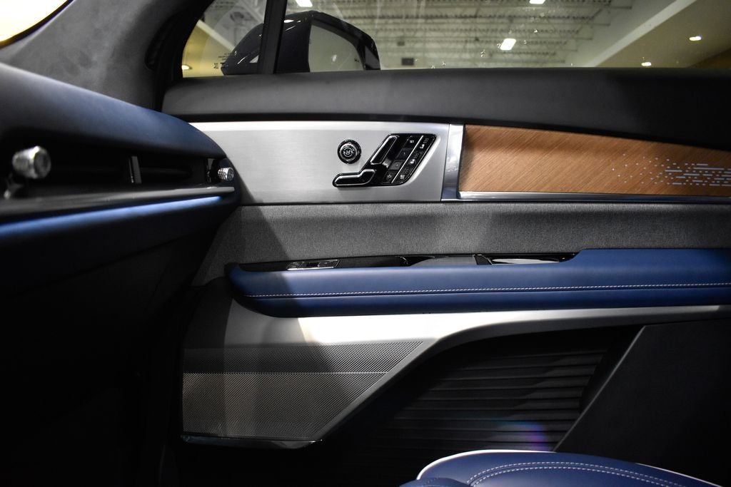 2026 Cadillac VISTIQ Premium Luxury