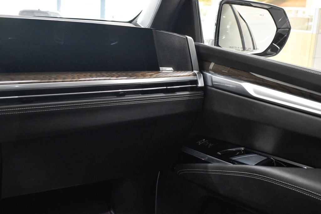 2025 Cadillac Escalade ESV Sport Platinum