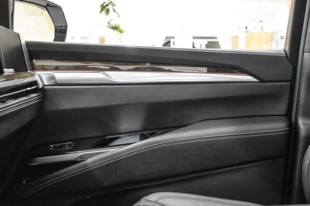 2025 Cadillac Escalade ESV Sport Platinum