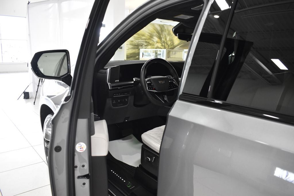 2025 Cadillac Escalade ESV V-Series