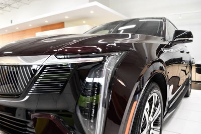 2025 Cadillac ESCALADE IQ Luxury 2
