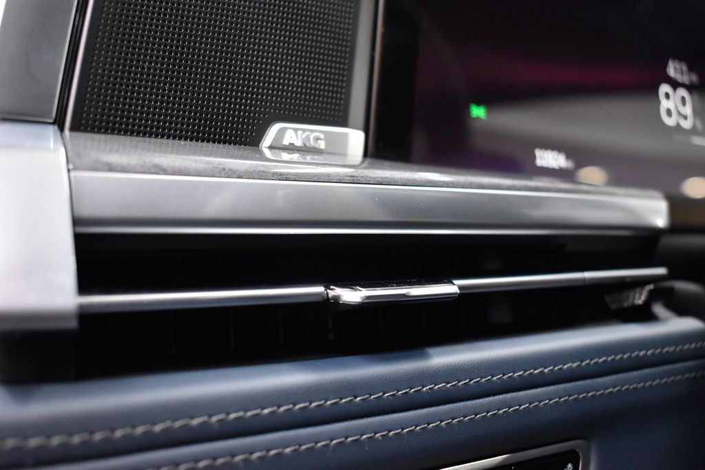 2025 Cadillac ESCALADE IQ Luxury 2