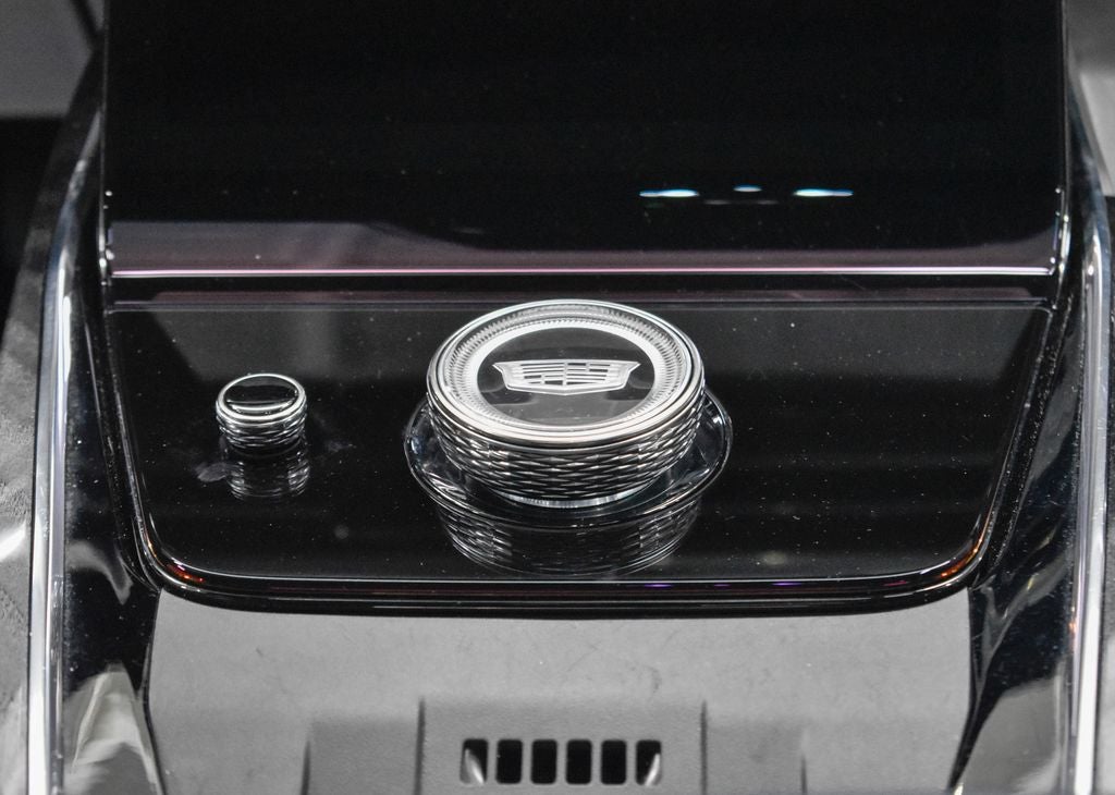 2025 Cadillac ESCALADE IQ Luxury 2