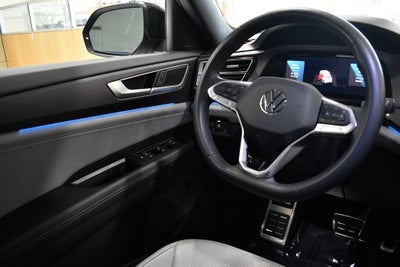 2026 Volkswagen Atlas Cross Sport 2.0T SEL R-Line Black