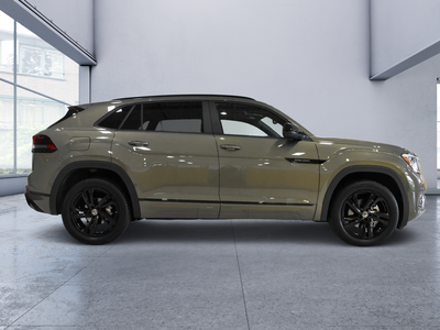 2025 Volkswagen Atlas Cross Sport 2.0T SEL R-Line Black