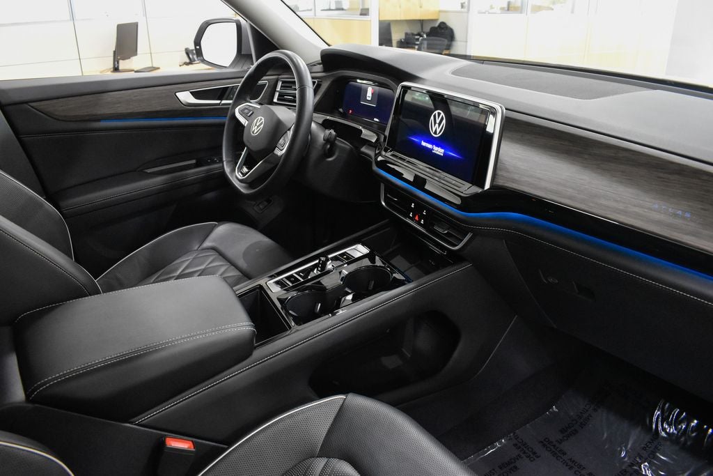 2024 Volkswagen Atlas 2.0T SEL Premium R-Line