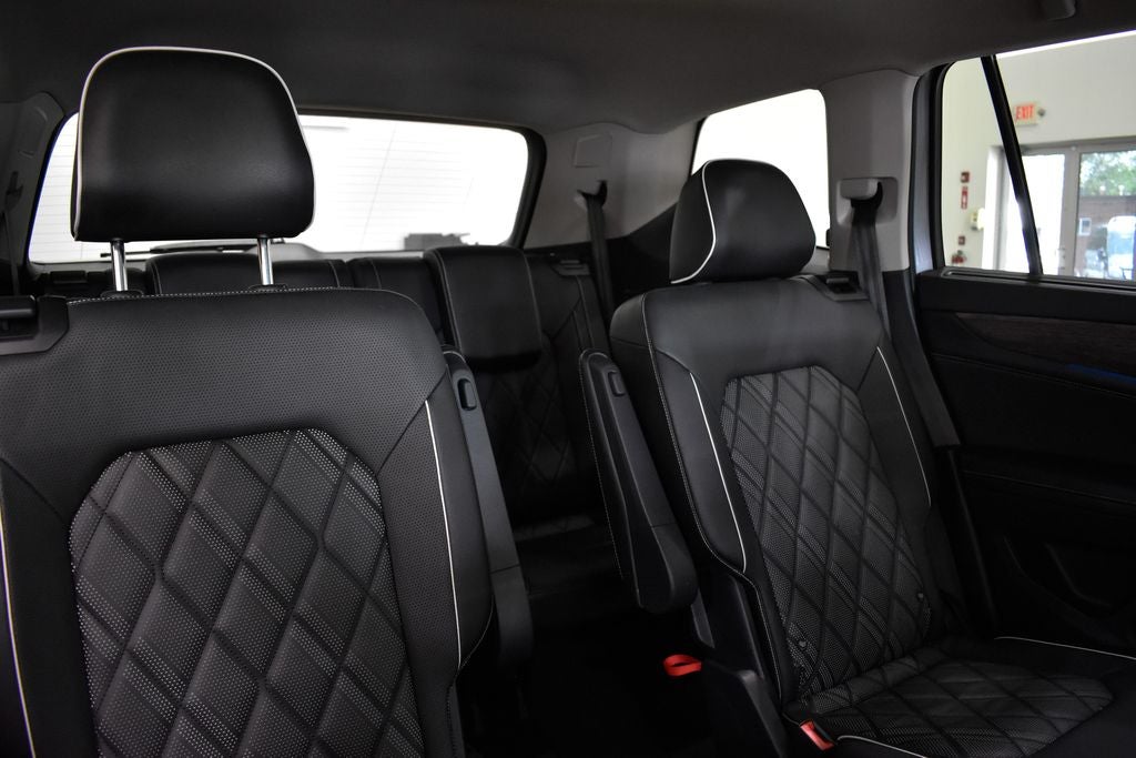 2024 Volkswagen Atlas 2.0T SEL Premium R-Line