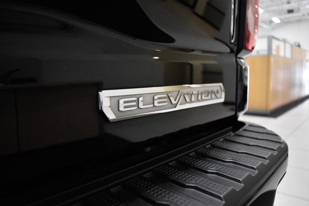 2025 GMC Sierra 1500 Elevation