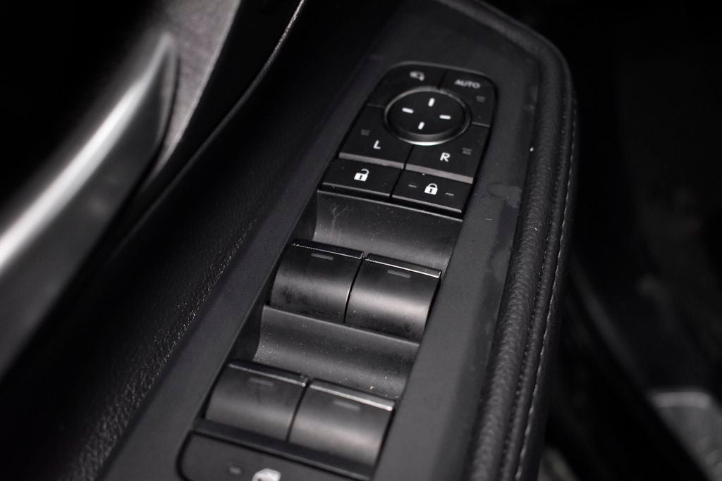 2025 Toyota Grand Highlander Hybrid Hybrid Nightshade Edition