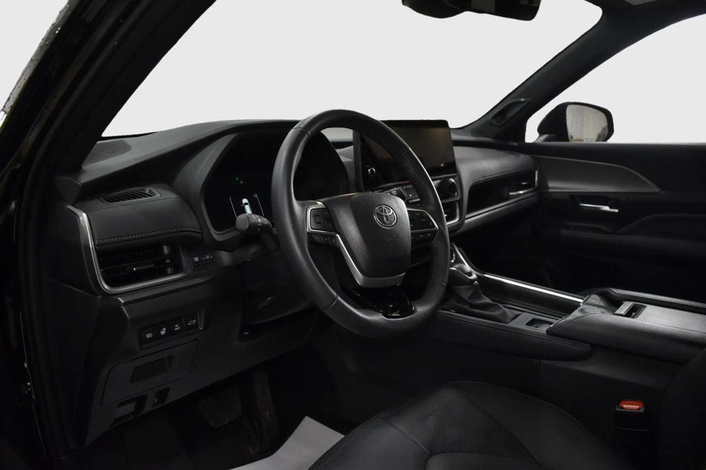 2025 Toyota Grand Highlander Hybrid Hybrid Nightshade Edition