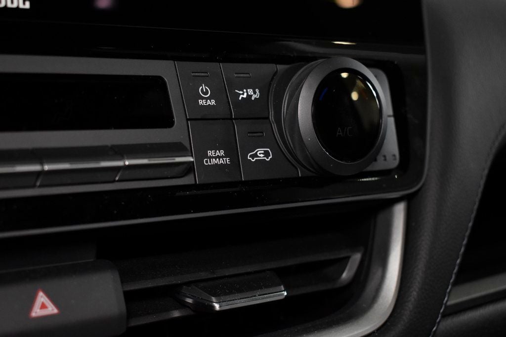 2025 Toyota Grand Highlander Hybrid Hybrid Nightshade Edition