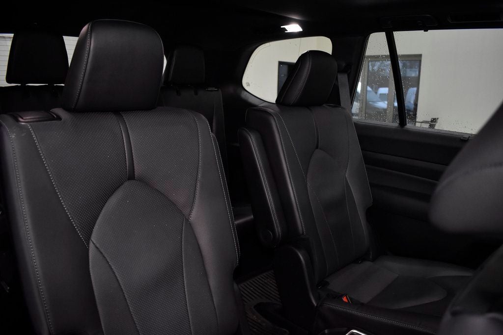 2025 Toyota Grand Highlander Hybrid Hybrid Nightshade Edition