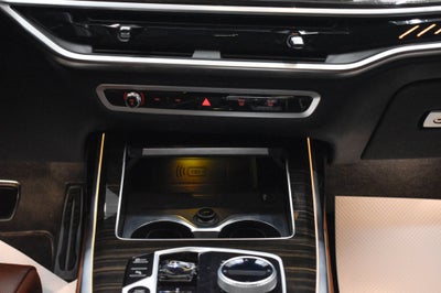 2023 BMW X7 M60i