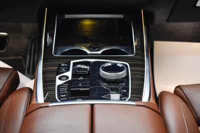 2023 BMW X7 M60i