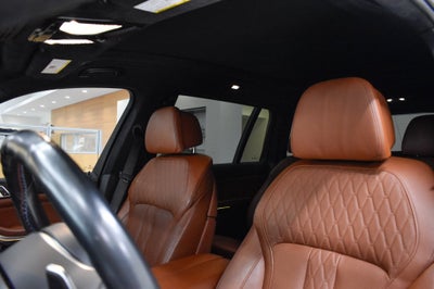 2023 BMW X7 M60i