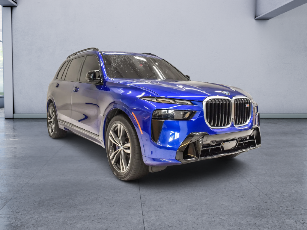 2023 BMW X7 M60i