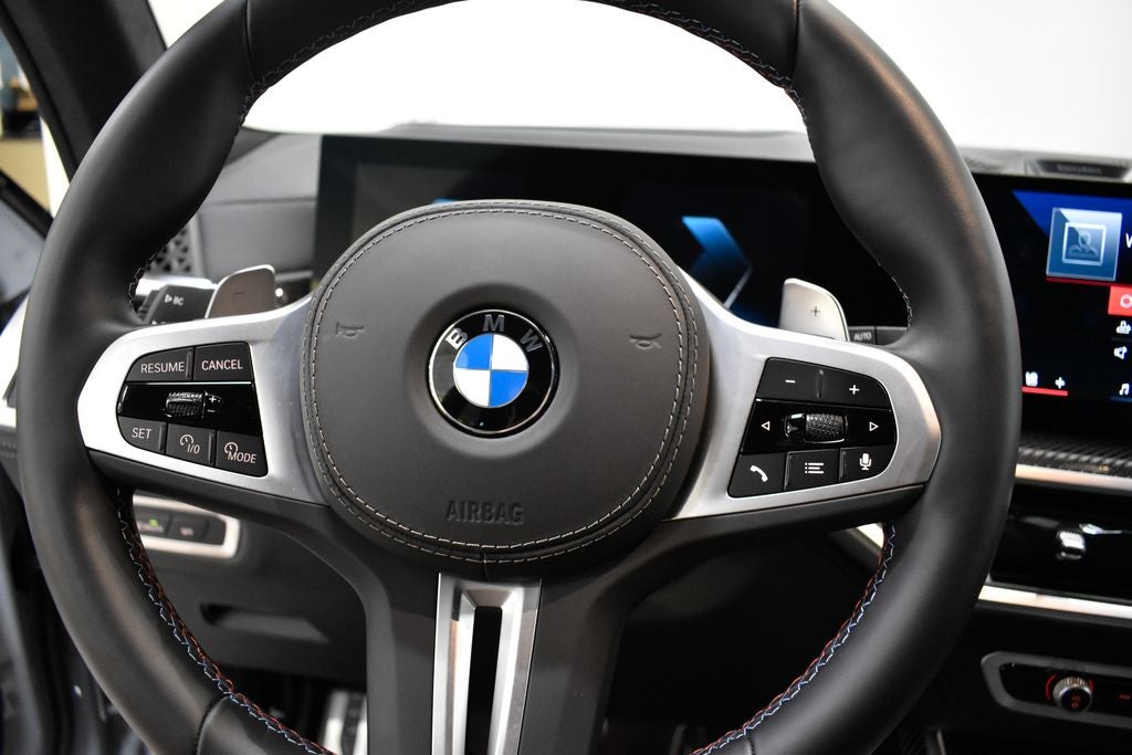 2025 BMW X7 M60i