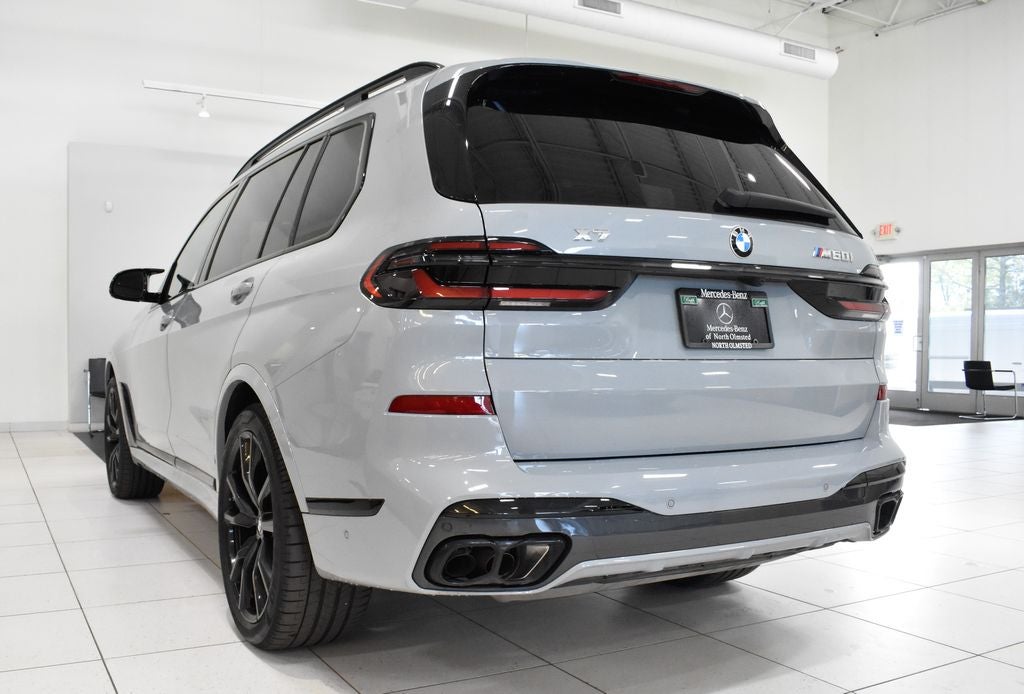 2025 BMW X7 M60i