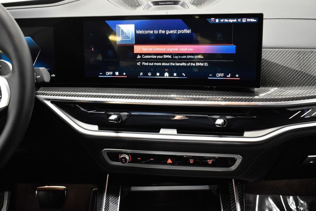 2025 BMW X7 M60i