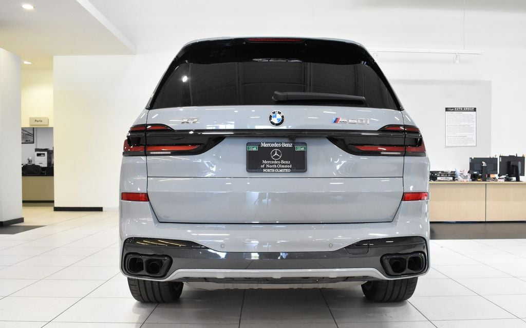 2025 BMW X7 M60i