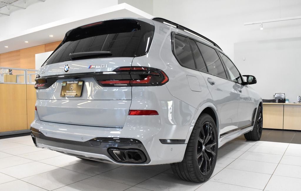 2025 BMW X7 M60i