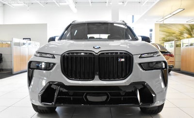 2025 BMW X7 M60i