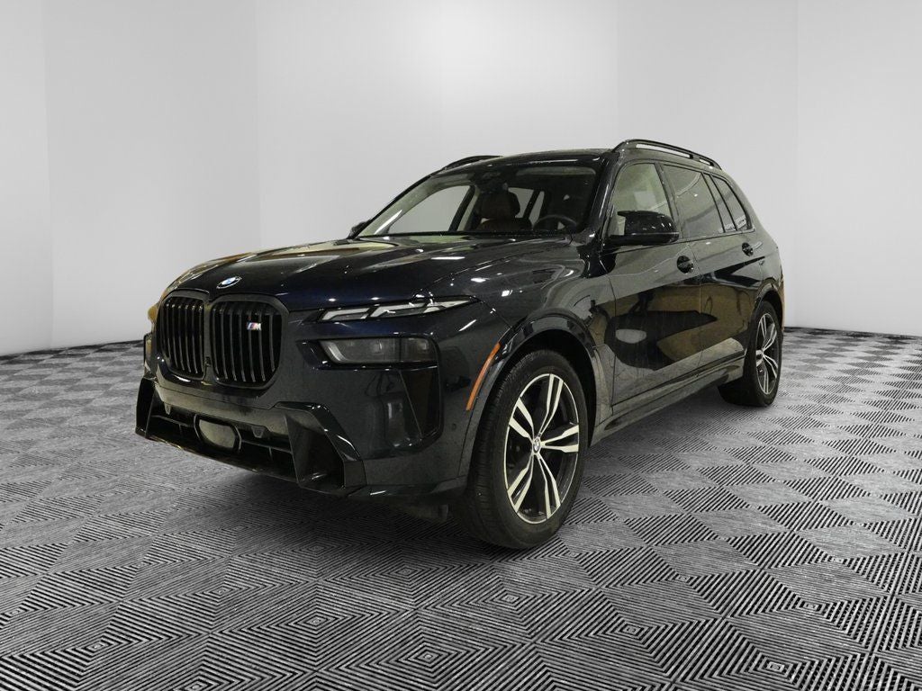 2025 BMW X7 M60i
