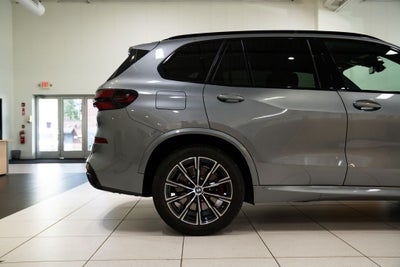 2024 BMW X5 M60i