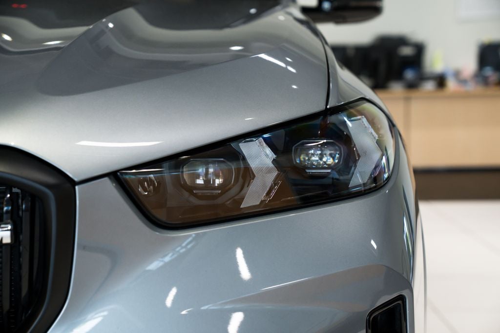 2024 BMW X5 M60i