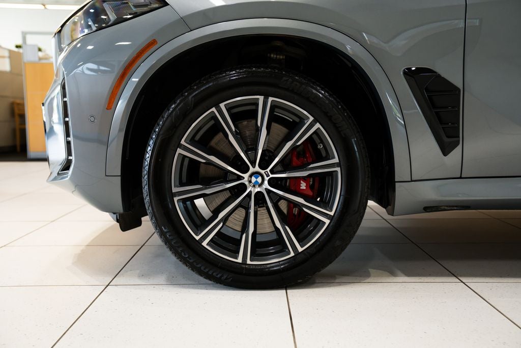 2024 BMW X5 M60i
