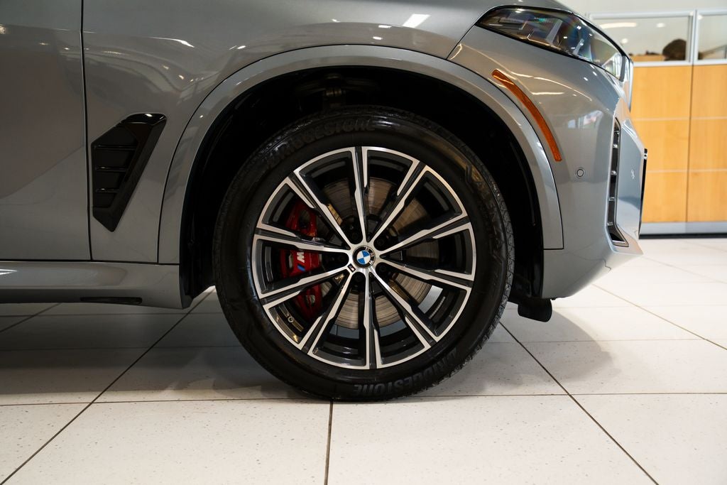 2024 BMW X5 M60i