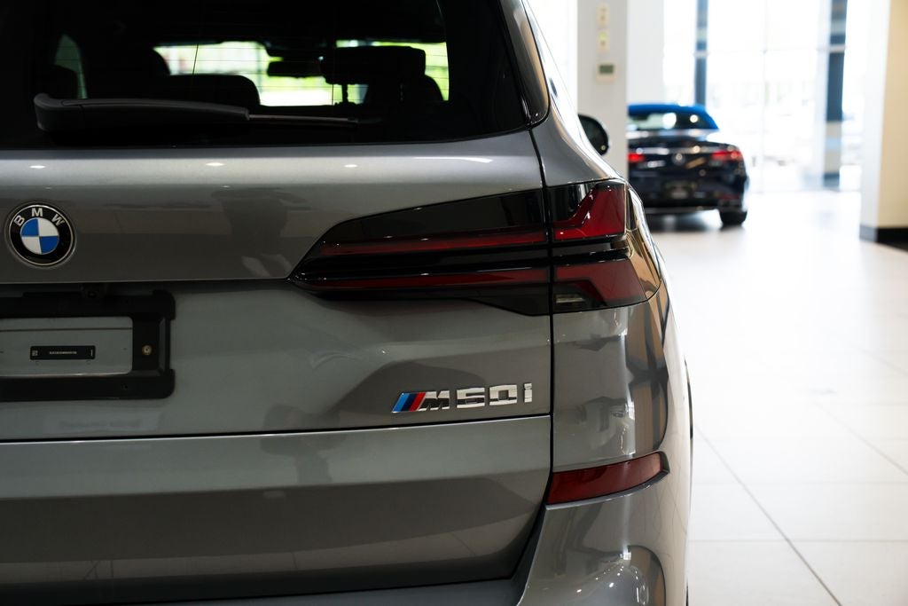 2024 BMW X5 M60i