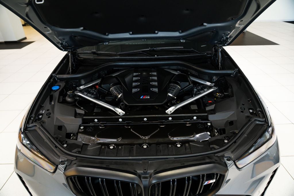 2024 BMW X5 M60i