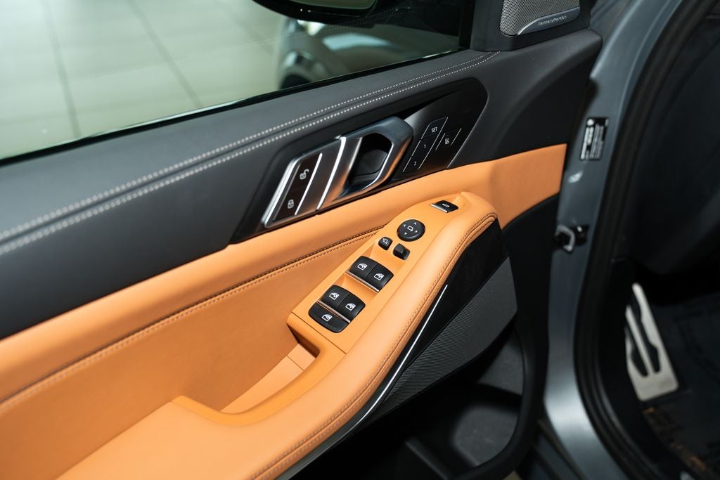 2024 BMW X5 M60i