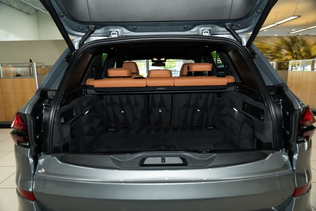 2024 BMW X5 M60i