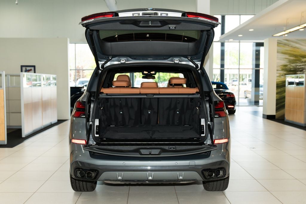 2024 BMW X5 M60i