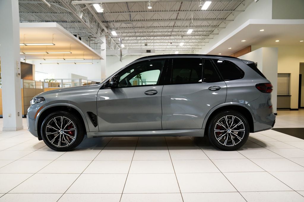 2024 BMW X5 M60i
