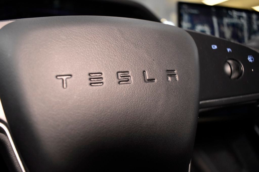 2023 Tesla Model S Base