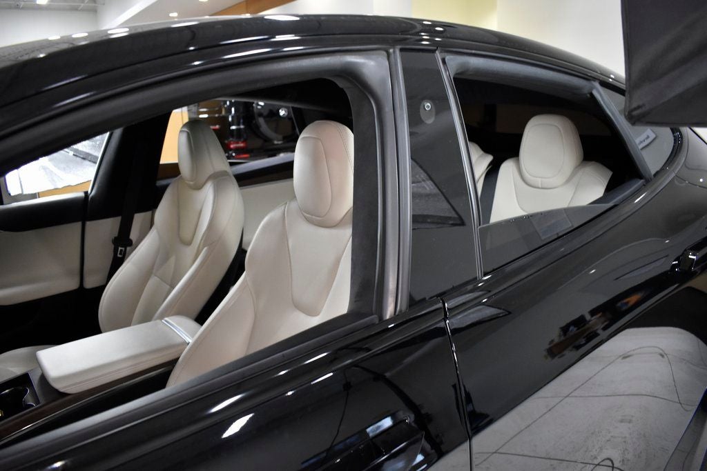 2023 Tesla Model S Base