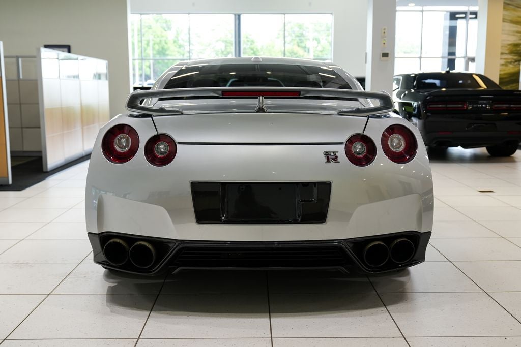 2016 Nissan GT-R Premium