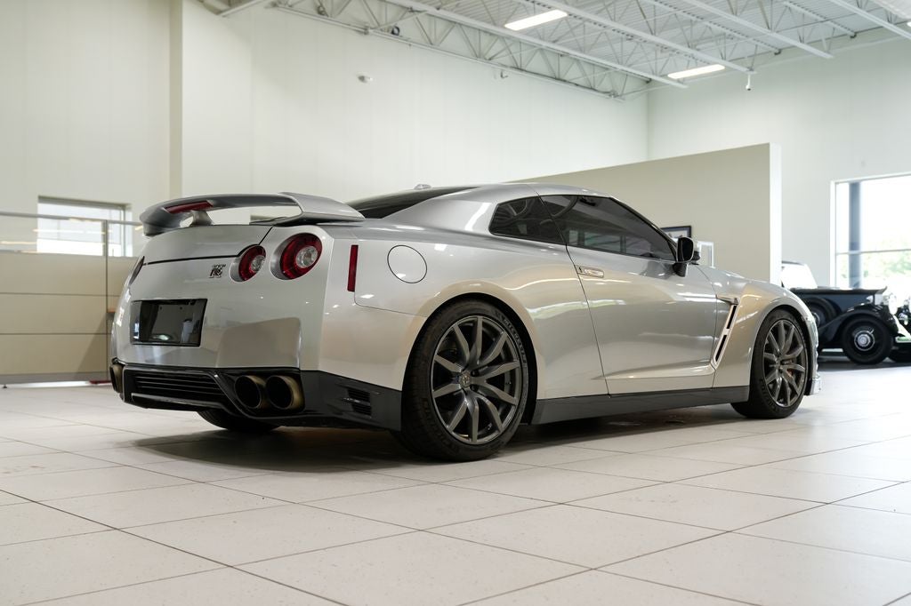 2016 Nissan GT-R Premium
