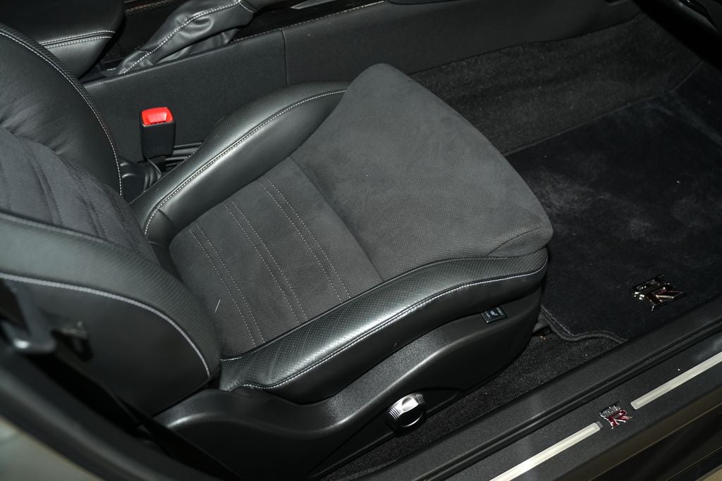 2016 Nissan GT-R Premium