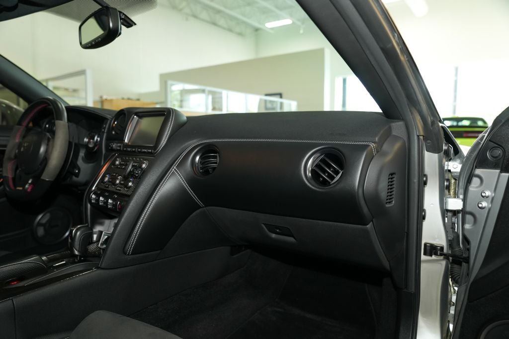2016 Nissan GT-R Premium