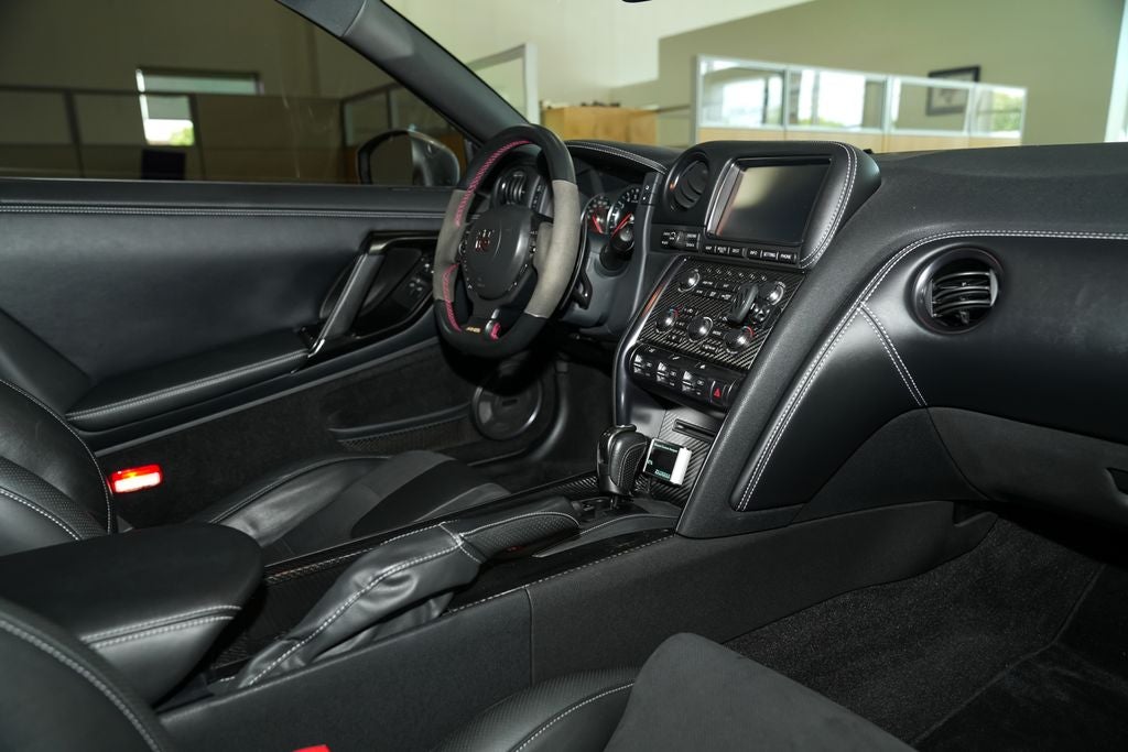 2016 Nissan GT-R Premium