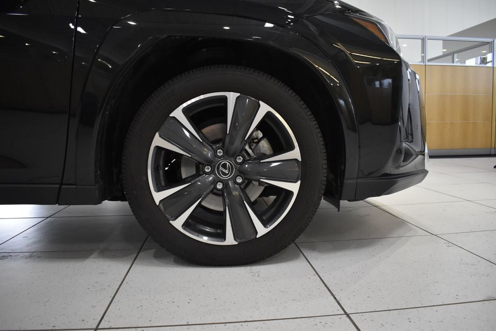 2025 Lexus UX 300h Premium