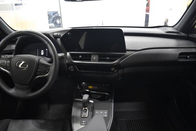 2025 Lexus UX 300h Premium