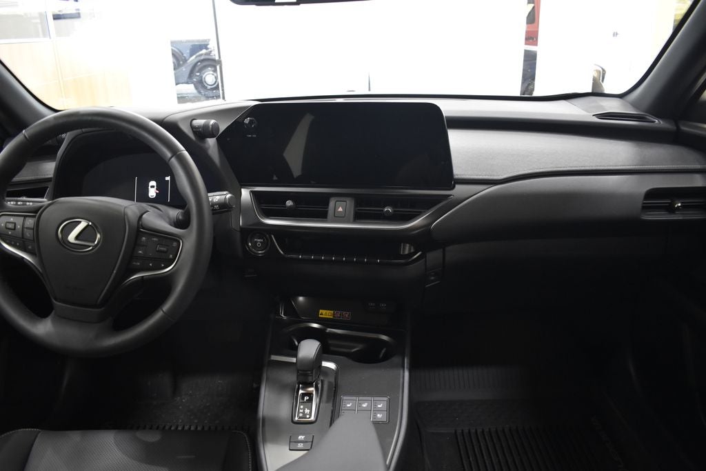 2025 Lexus UX 300h Premium